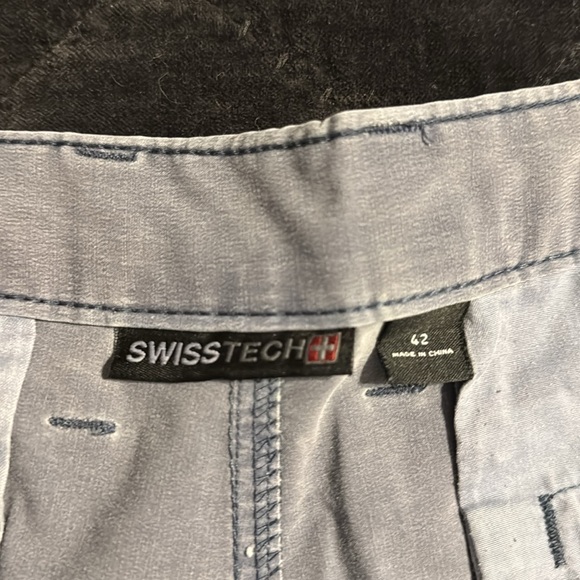 Swiss Tech blue shorts size 42 - Picture 2 of 4